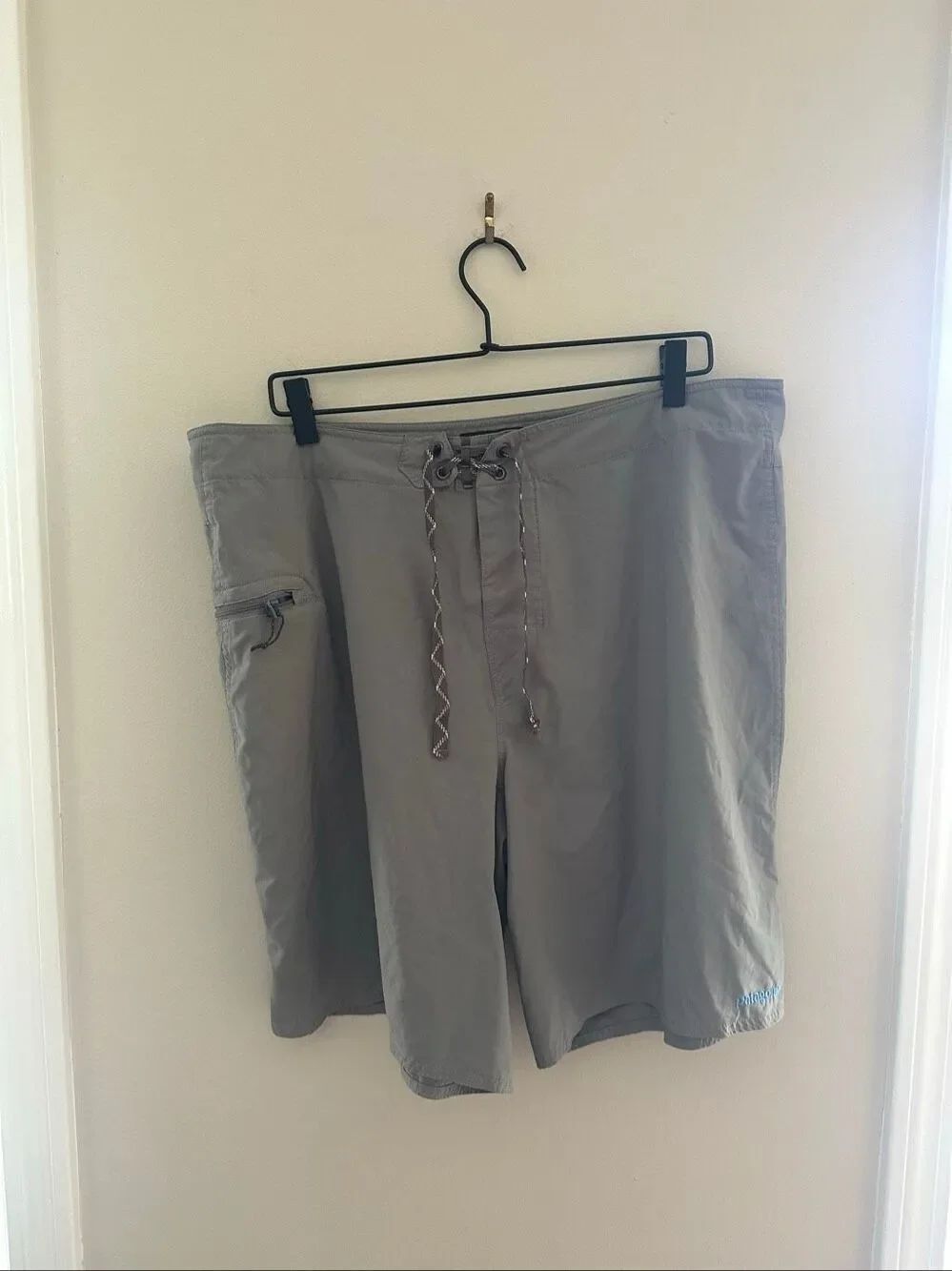 Patagonia Men's Swim Trunks Gray Size 38 Board Shorts